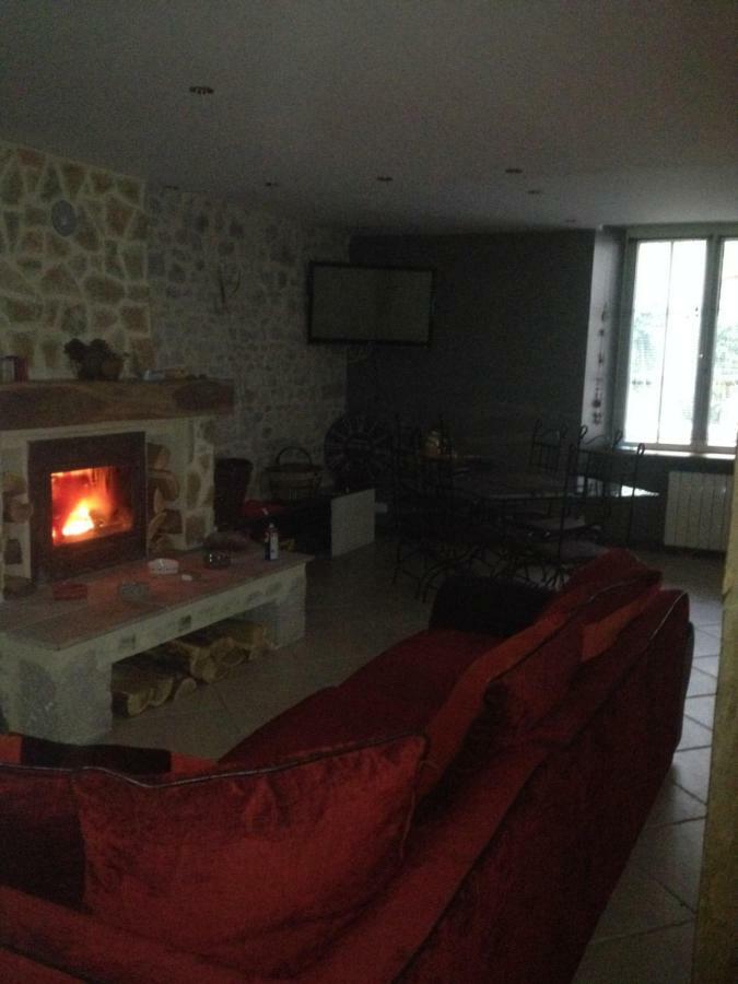 Chaleureux Appartement Nantua Exteriör bild